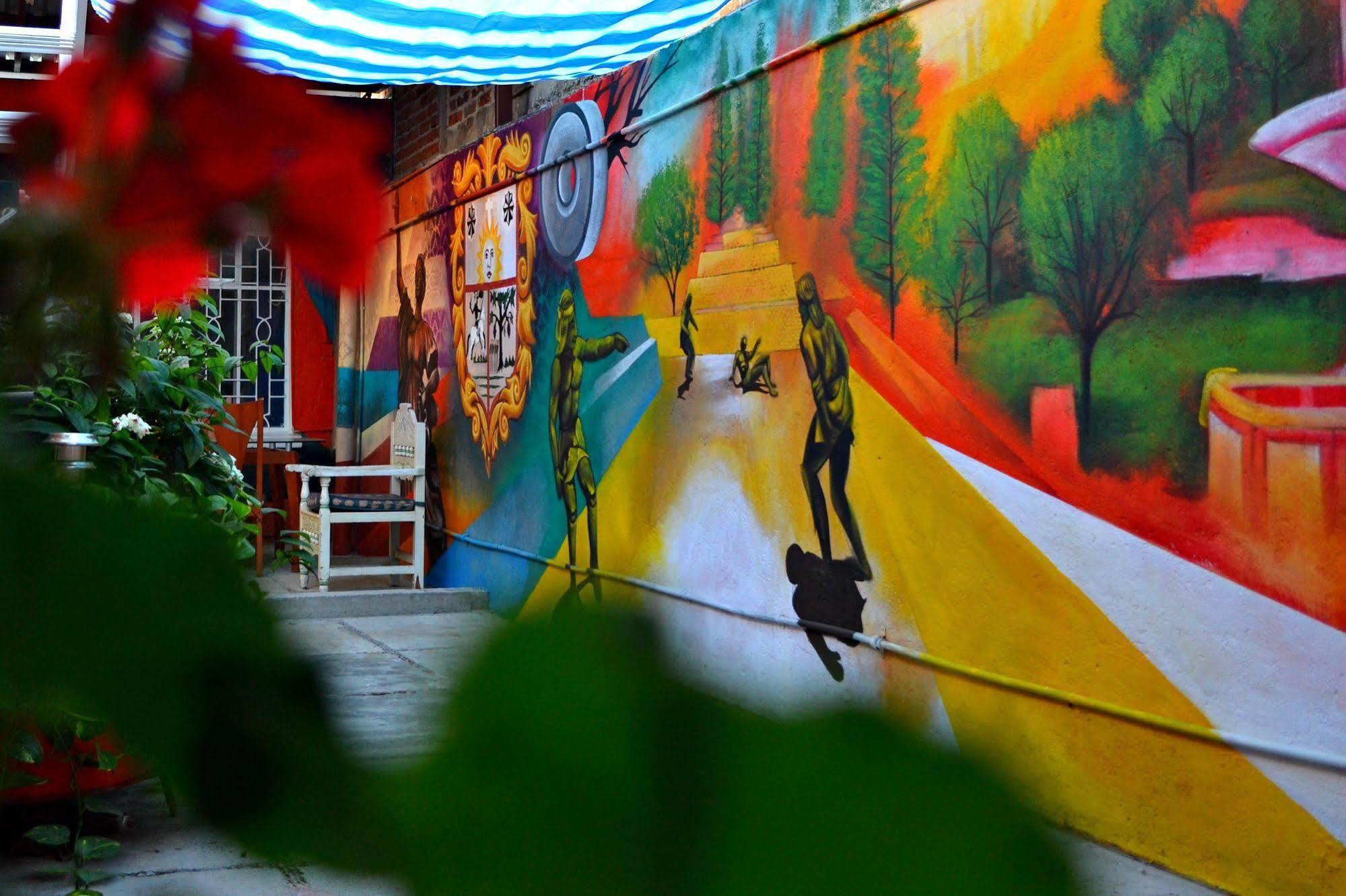 Hostal Maple كويريتارو المظهر الخارجي الصورة