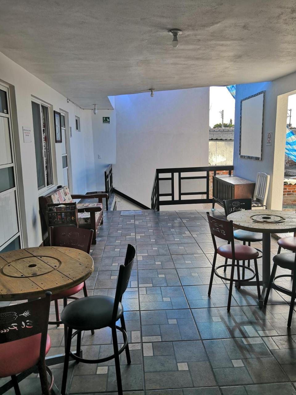 Hostal Maple كويريتارو المظهر الخارجي الصورة