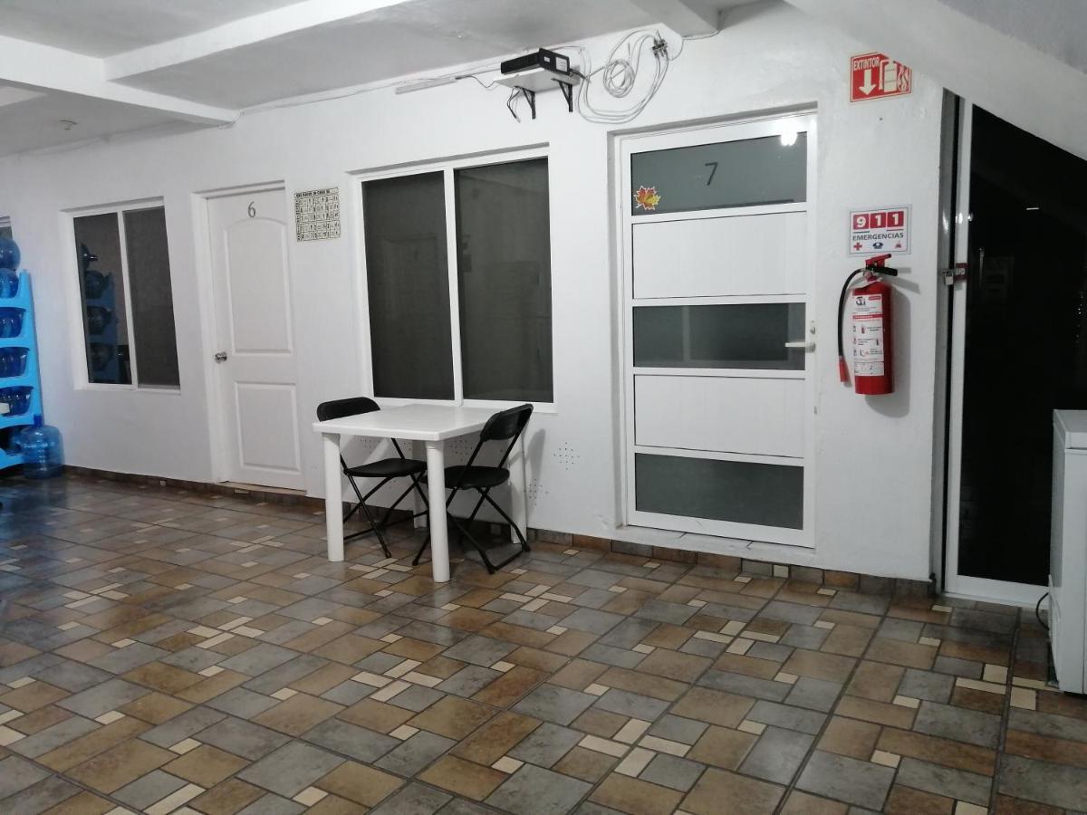 Hostal Maple كويريتارو المظهر الخارجي الصورة